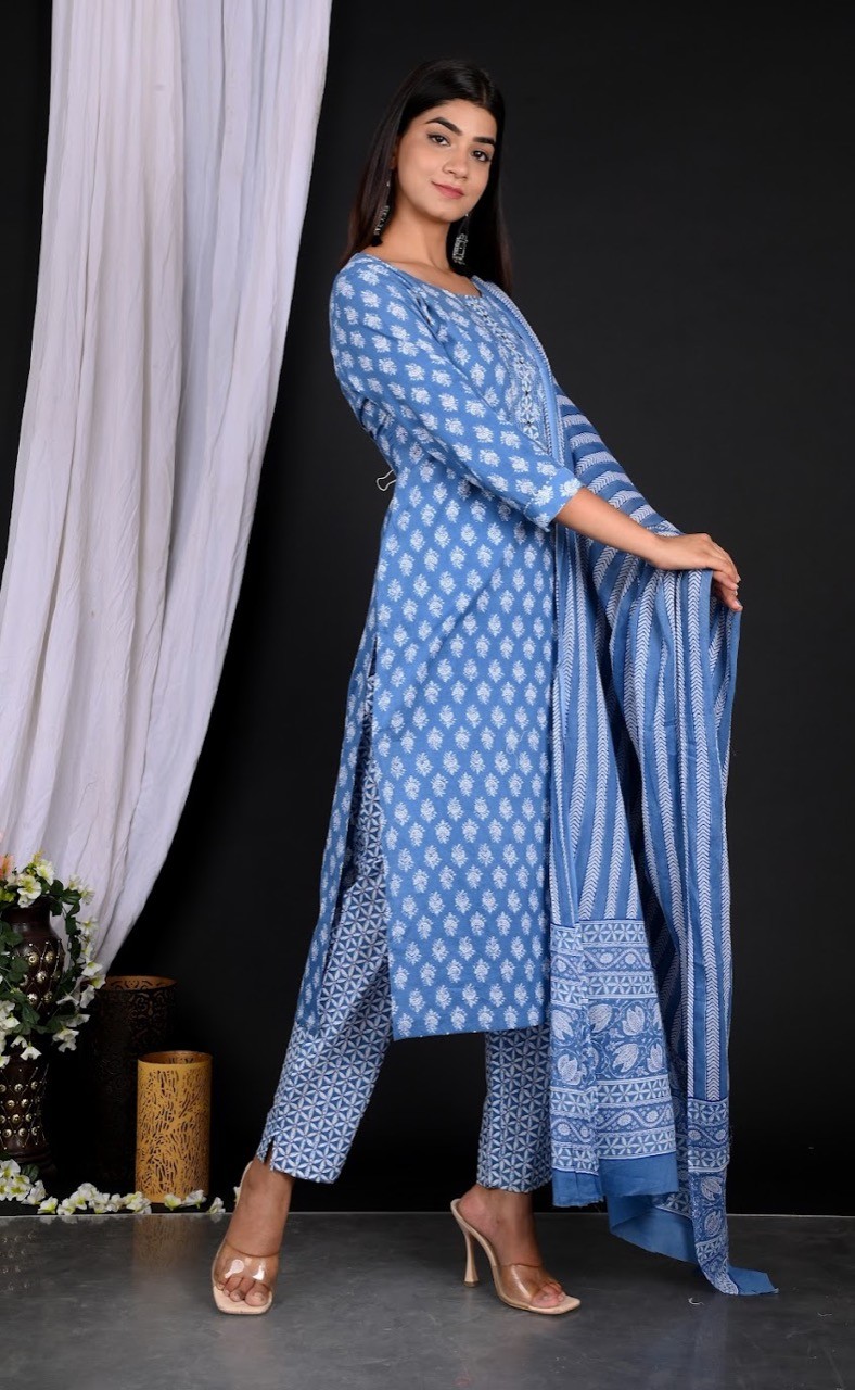 Kurta Pant & Dupatta Set 05